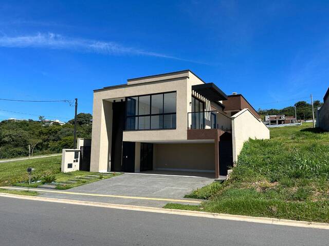 Venda em Jardins Nápoles - Senador Canedo