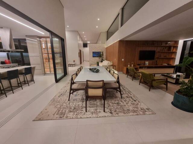 Casa para Venda em Goiânia - 3