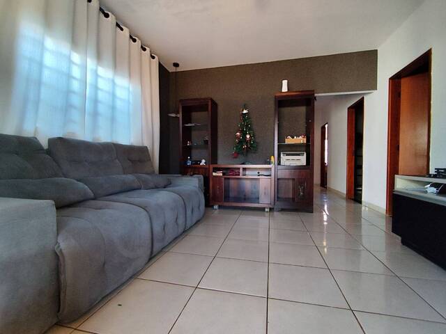 Casa para Venda em Goiânia - 5