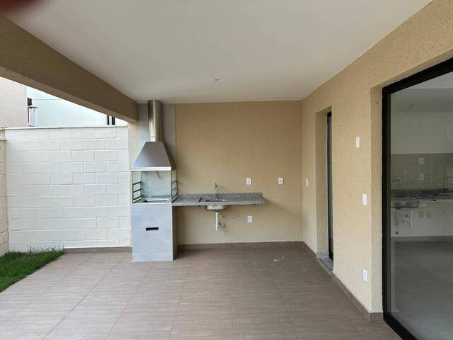 #SO0304 - Sobrado para Venda em Aparecida de Goiânia - GO