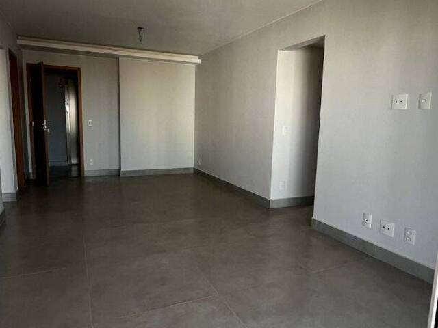 Apartamento para Venda em Goiânia - 2