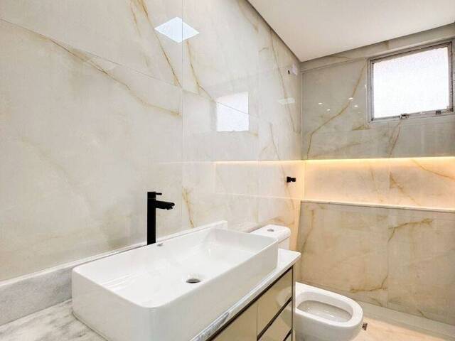 Apartamento para Venda em Goiânia - 3
