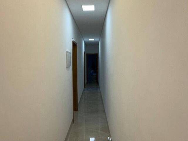 Casa para Venda em Goiânia - 3