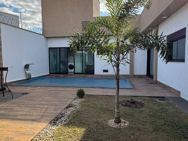 Casa para Venda em Goiânia - 5