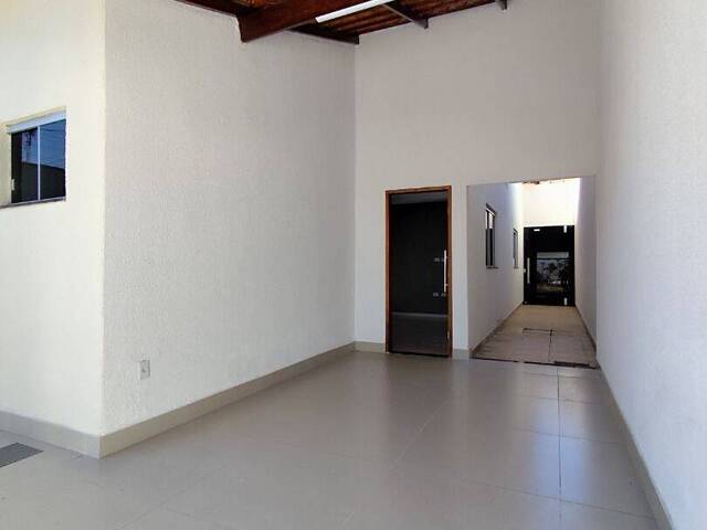 Casa para Venda em Goiânia - 3
