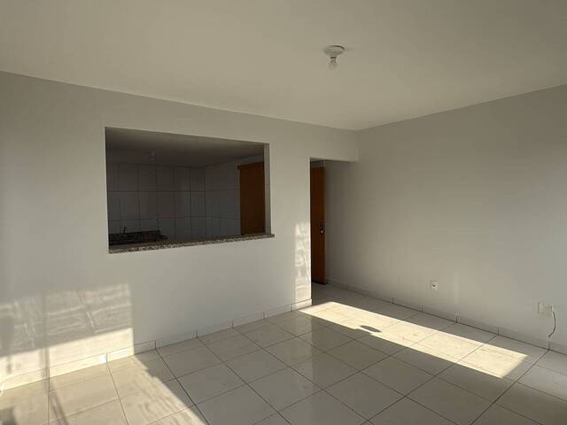 Apartamento para Locação em Aparecida de Goiânia - 2
