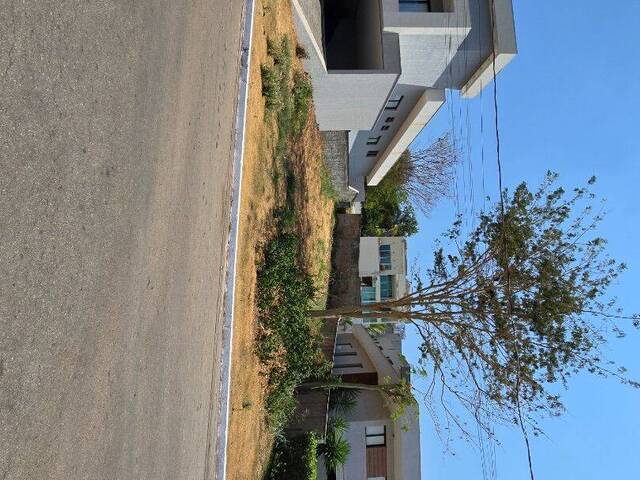 Terreno para Venda em Goiânia - 4