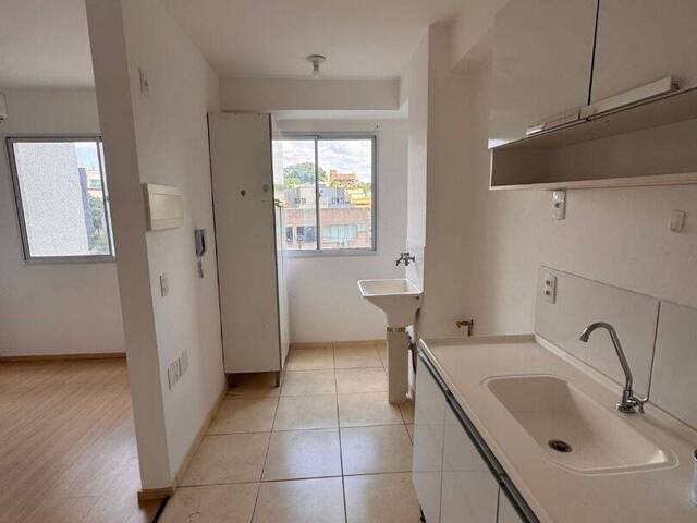 Apartamento para Locação em Goiânia - 3