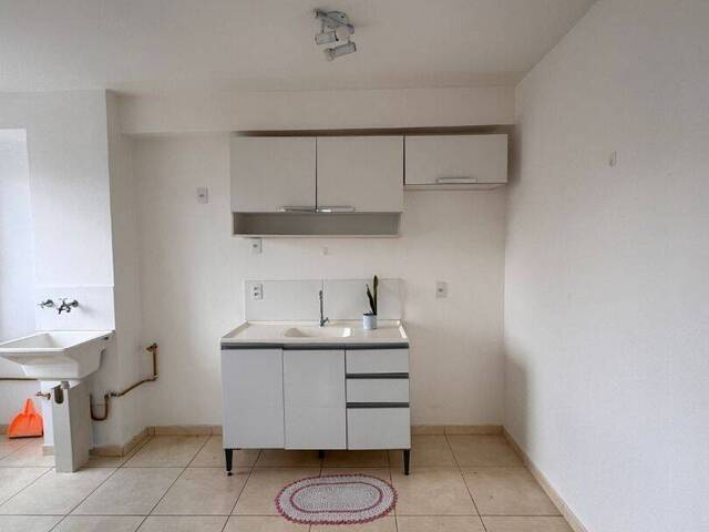 Apartamento para Locação em Goiânia - 4