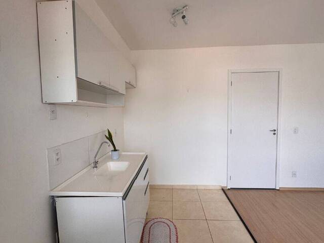 Apartamento para Locação em Goiânia - 5