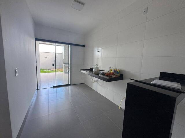 Casa para Venda em Aparecida de Goiânia - 5
