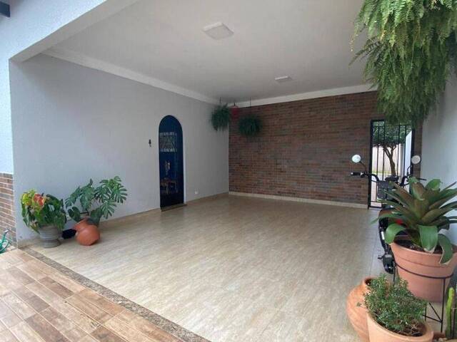 Casa para Venda em Goiânia - 2