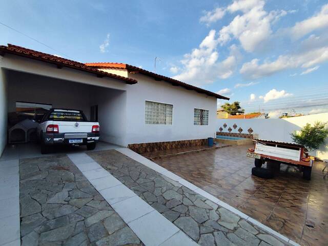 #CA1561 - Casa para Venda em Aparecida de Goiânia - GO