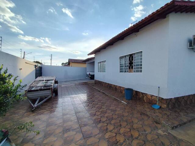 #CA1561 - Casa para Venda em Aparecida de Goiânia - GO