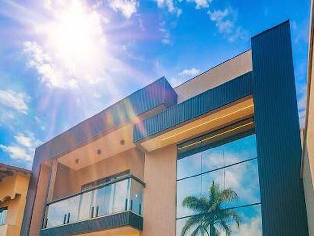 Sobrado para Venda em Goiânia - 2