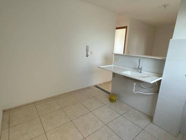 Apartamento para Venda em Goiânia - 4