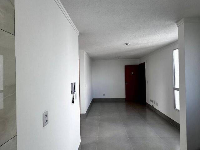 Apartamento para Venda em Aparecida de Goiânia - 4