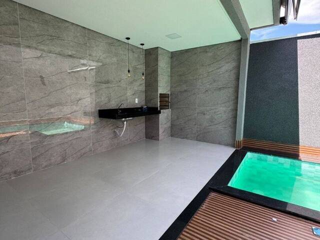 Casa para Venda em Goiânia - 5