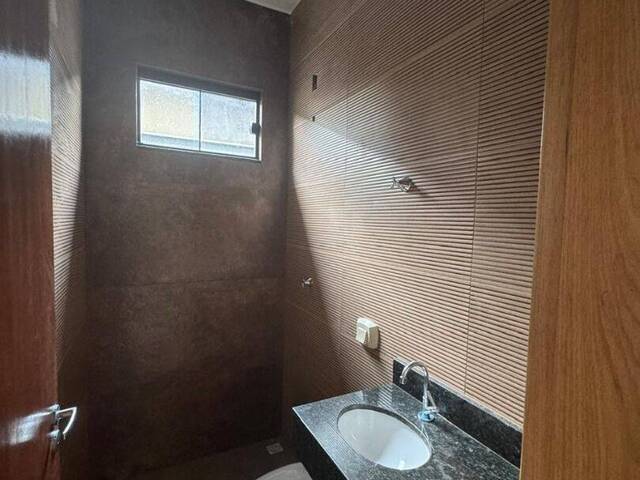 Casa para Venda em Aparecida de Goiânia - 4