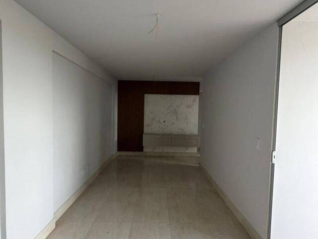 Apartamento para Venda em Aparecida de Goiânia - 4
