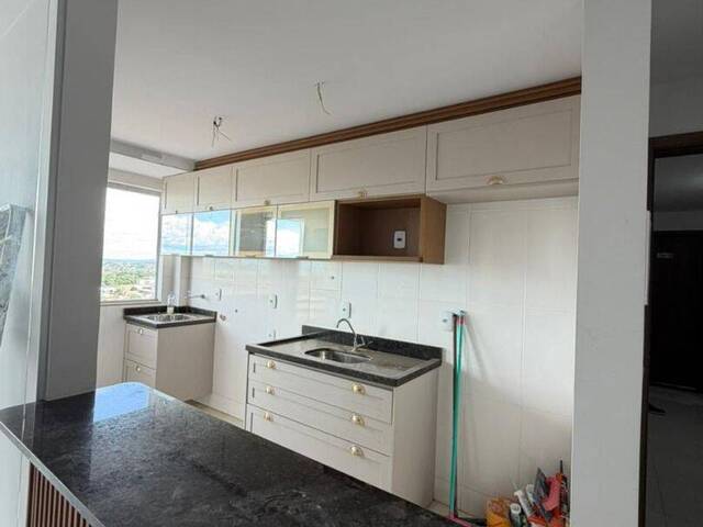Apartamento para Venda em Aparecida de Goiânia - 3