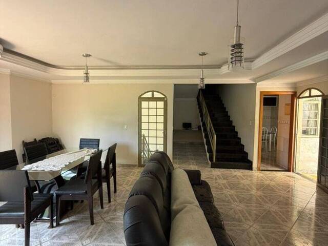 Sobrado para Venda em Goiânia - 4