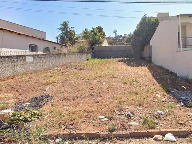 Terreno para Venda em Goiânia - 5