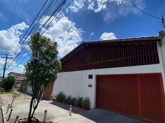 Casa para Venda em Goiânia - 2