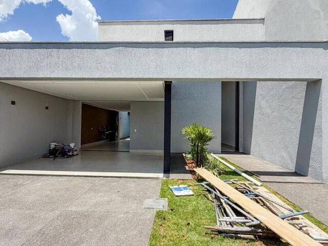 Casa para Venda em Goiânia - 3