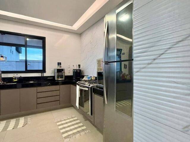 Casa para Venda em Goiânia - 5