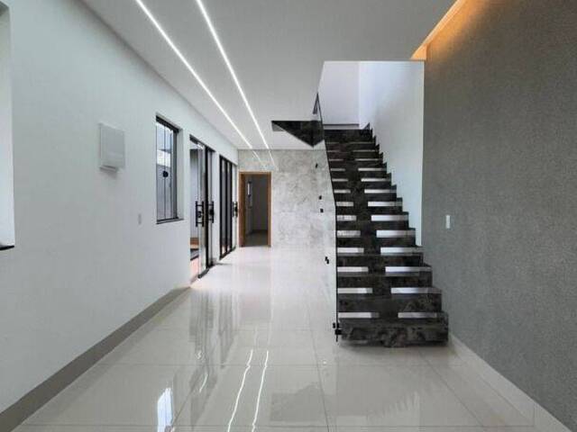 Casa para Venda em Goiânia - 5