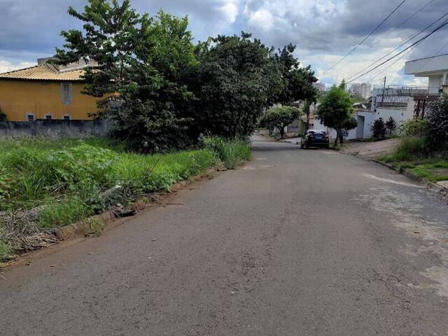 Terreno para Venda em Goiânia - 3
