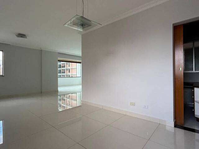 Apartamento para Venda em Goiânia - 3